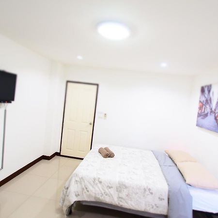 Banmeesukko Bed & Breakfast Phitsanulok Dış mekan fotoğraf